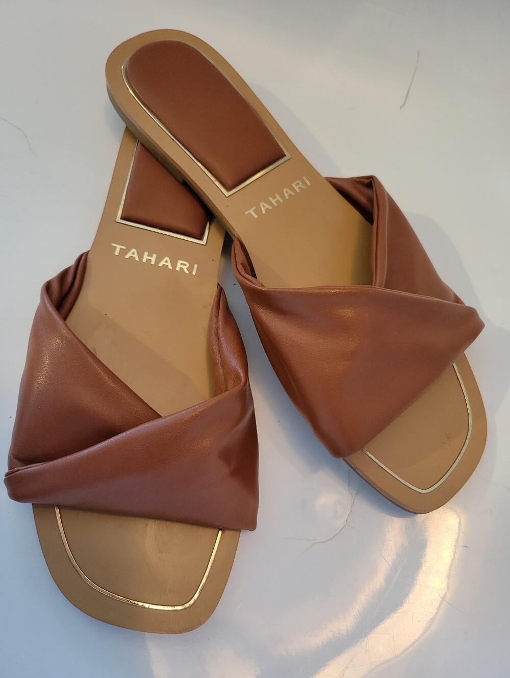 Tahari Cognac Brown Faux Leather Criss-Cross Slide Sandals Sz. 8